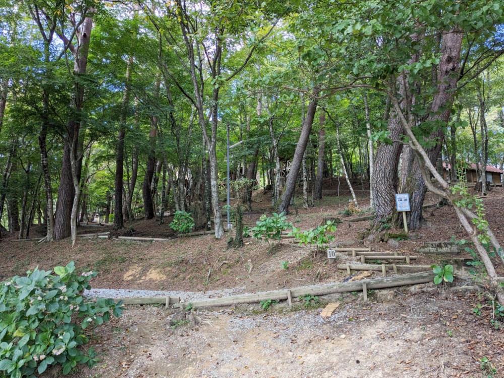 大川山キャンプ場(香川県まんのう町)の区画サイト