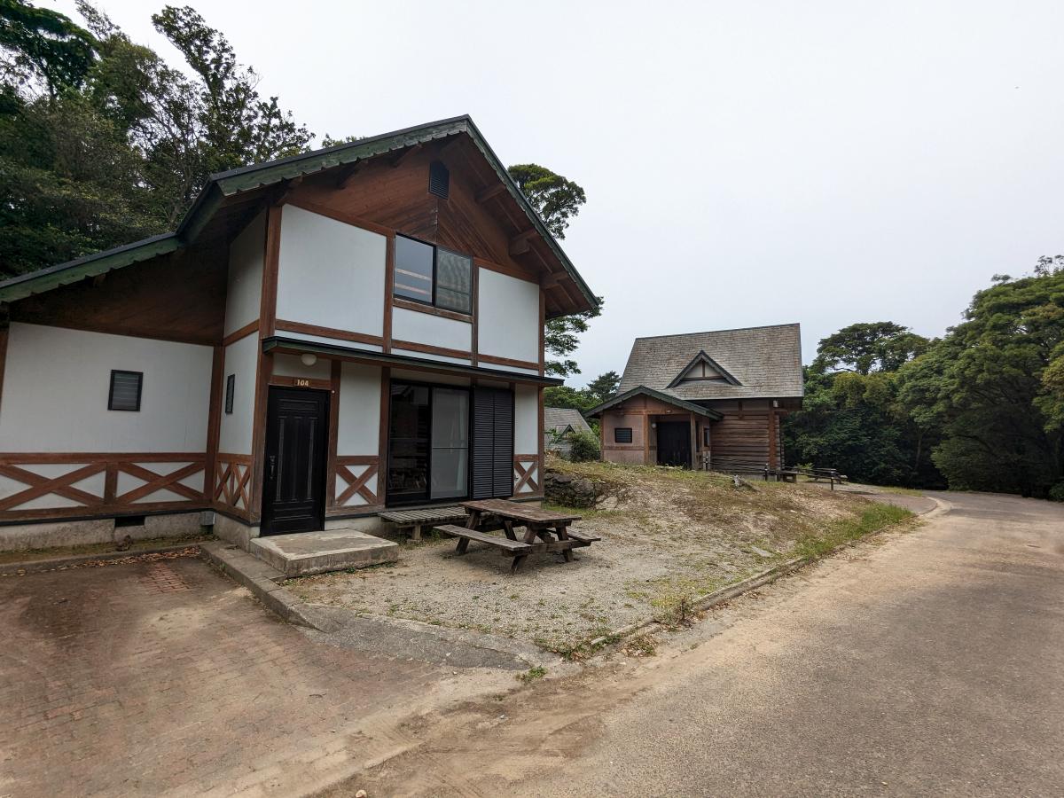 長崎県民の森キャンプ場のコテージ