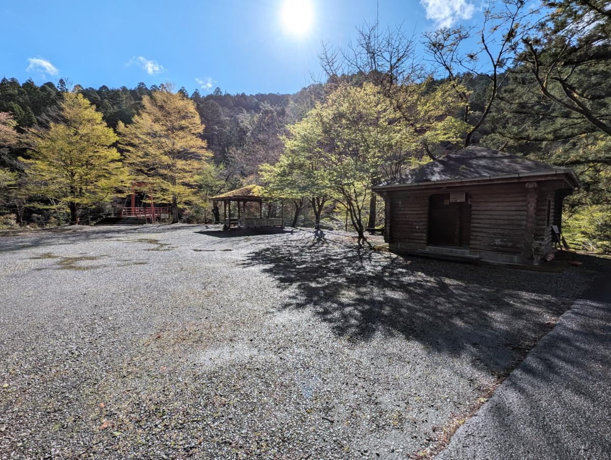 松葉川林間キャンプ場